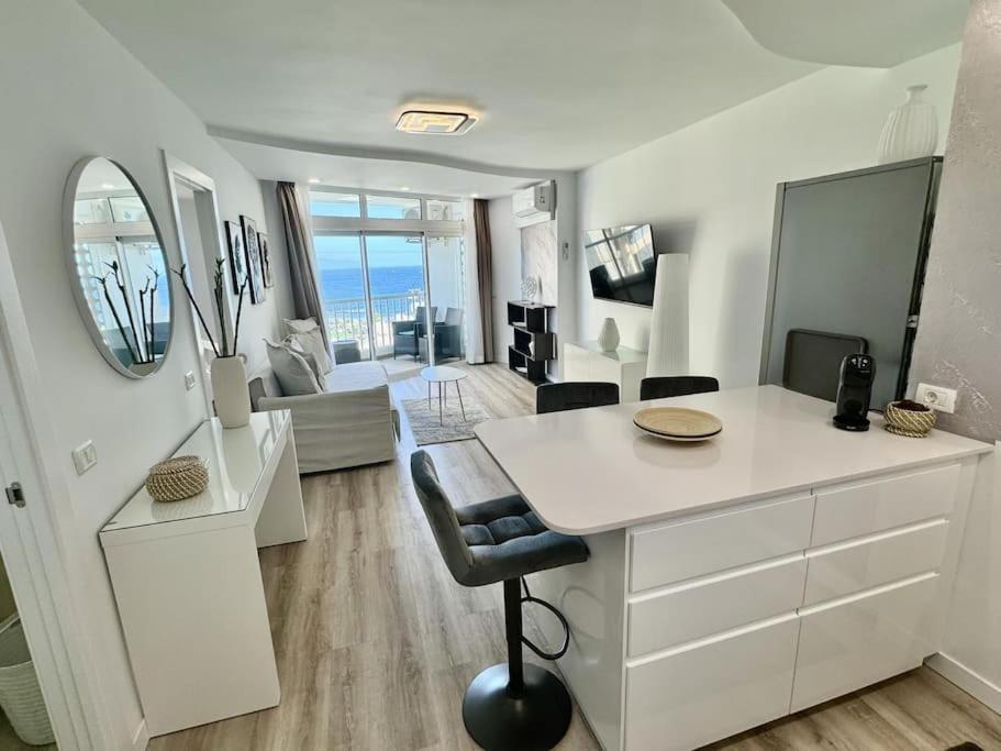 Amazing Apartment In Las Americas Playa de las Américas Exterior foto
